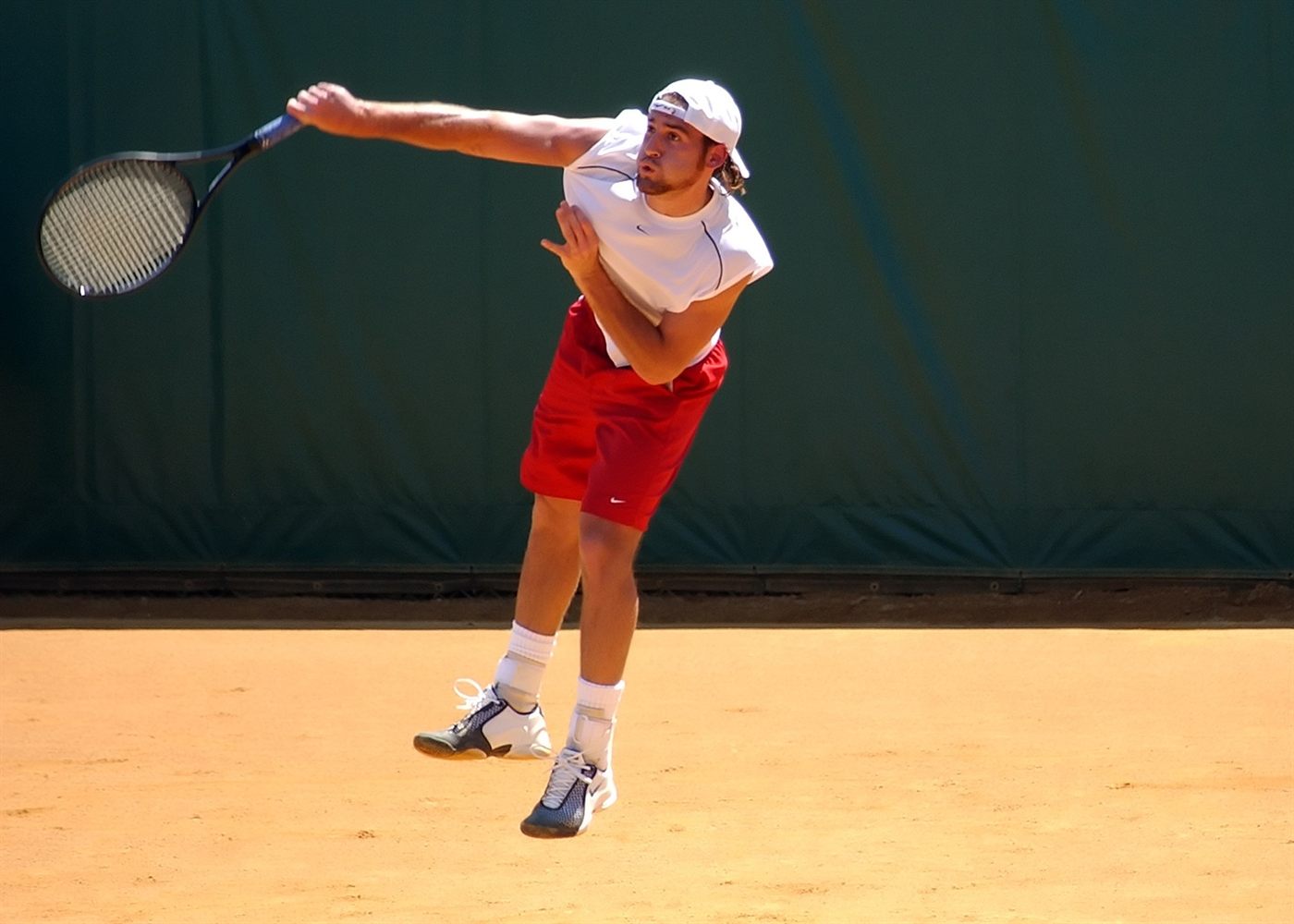 Tennisschläger und Ball